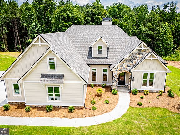 2nd image of 133 Woodford Dr