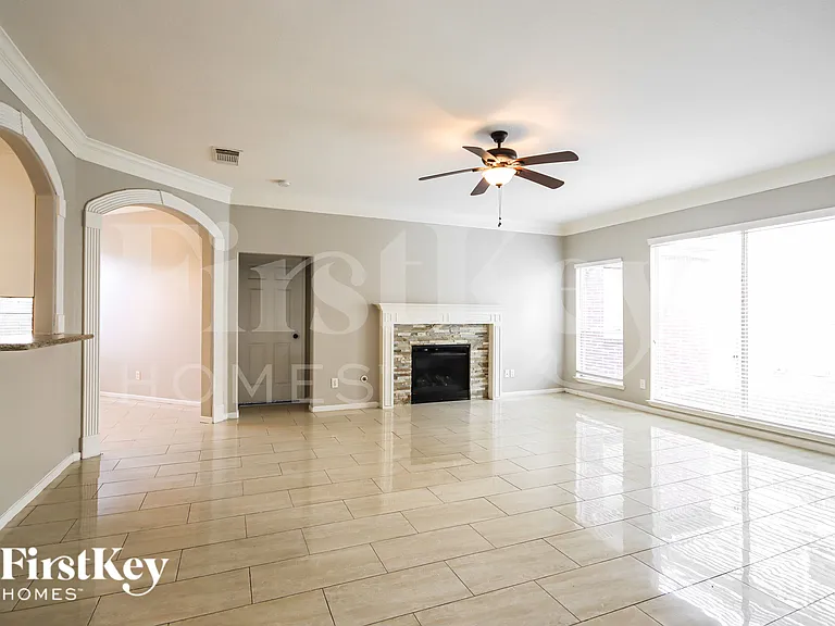18222 Noble Forest Dr — Photo 3