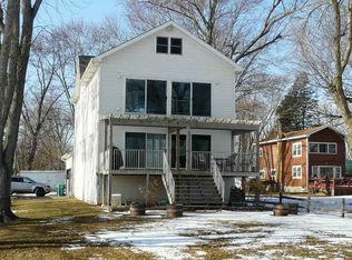 26040 W Bachman Rd, Ingleside, IL 60041