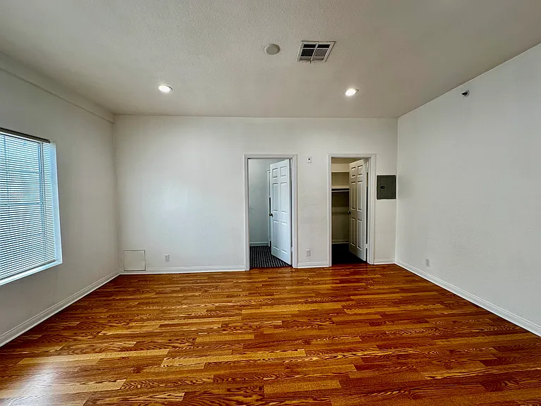 227 N Adams St #6 — Photo 12