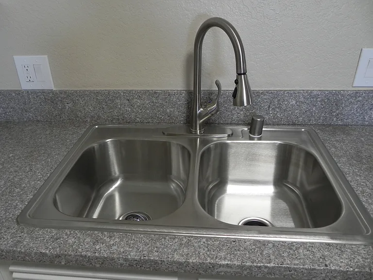Chapman Villas Apartments — Photo 33