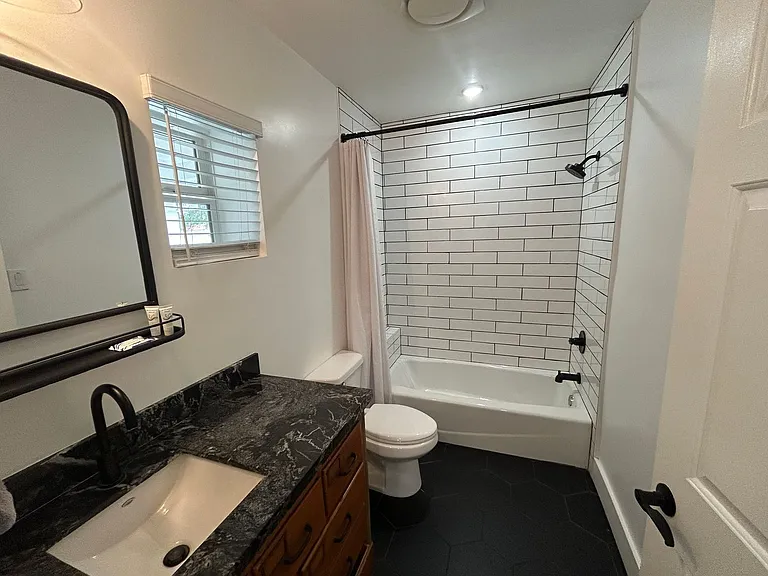 4016 E Avalon Dr — Photo 19