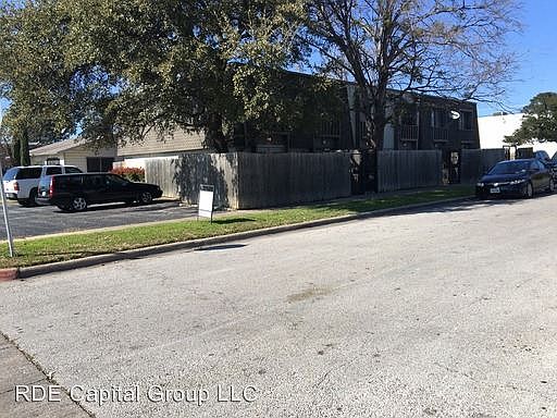 2nd image of 4900 El Campo Ave #16