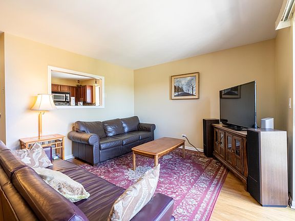 3rd image of 2246 Abbeywood Dr APT F