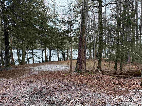 4th image of 380 Columbia Drive