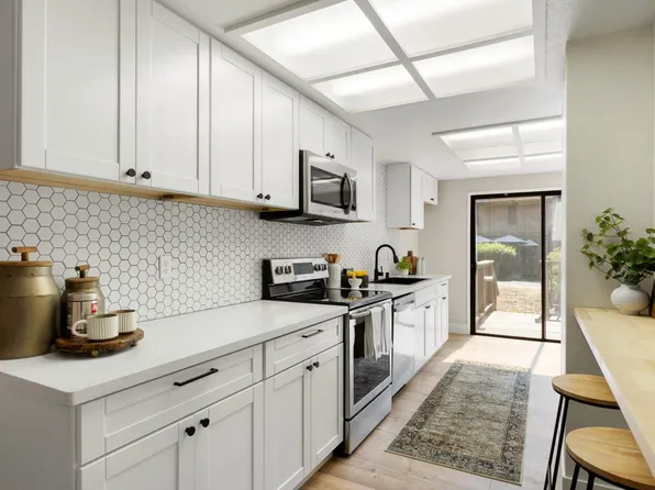 6403 El Porto Ln, Citrus Heights, CA 95621