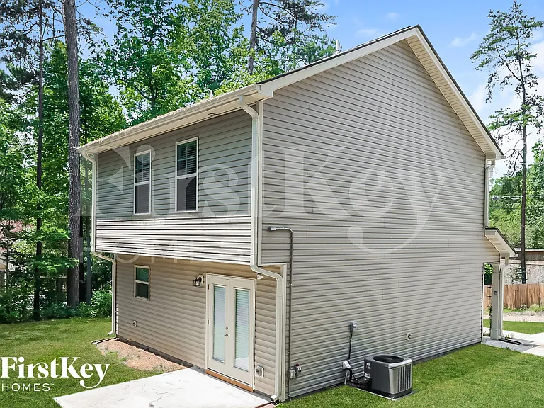4535 Bonneville Dr — Photo 18