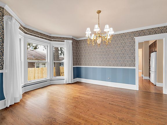 5th image of 434 N Brainard Ave