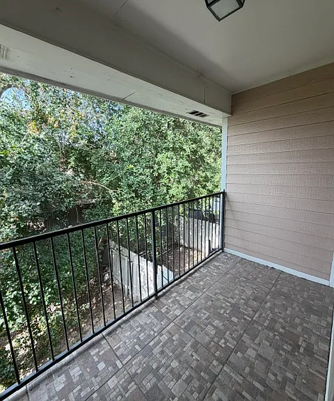 2218 S Tourist Dr #G — Photo 10