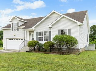 3797 Bret Dr, Clarksville, TN 37040