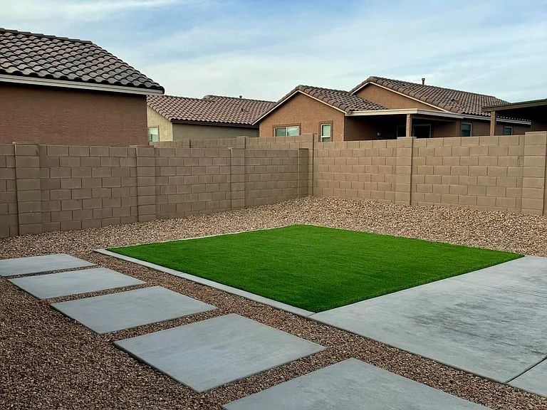 10518 W Harrigan Dr — Photo 18