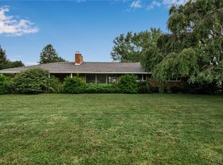 6234 New Taylor Rd, Orchard Park, NY 14127