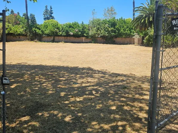 19515 Romar St, Northridge, CA 91324