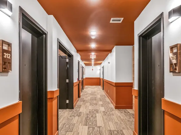 649 38th Street image 7 of 29