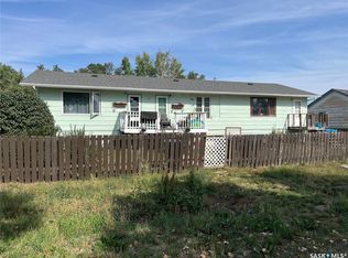 128 1st Ave S, Coronach, SK S0H0Z0
