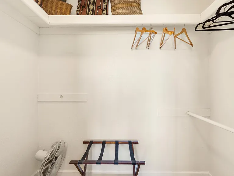 10380 N Hacienda Hermosa Dr — Photo 29