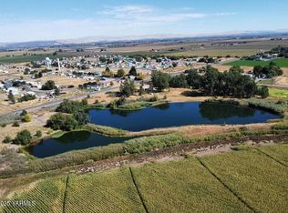 Nka Fort Rd, Wapato, WA 98951