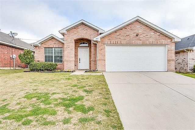 1st image of 305 Tioga Dr