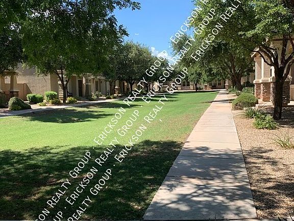 2nd image of 1520 S Roadrunner Dr
