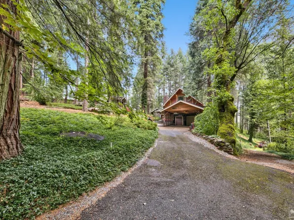 8021 Bridle Path Way, Pollock Pines, CA 95726