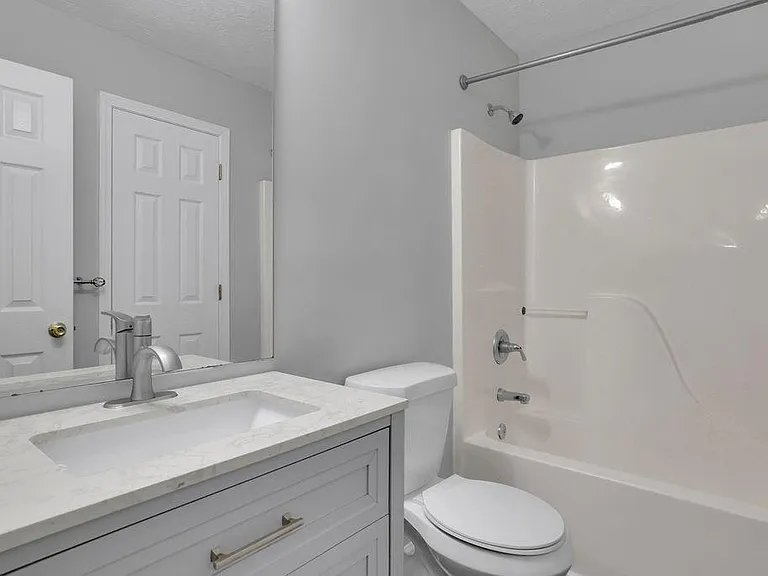 3081 Kentmere Dr — Photo 15