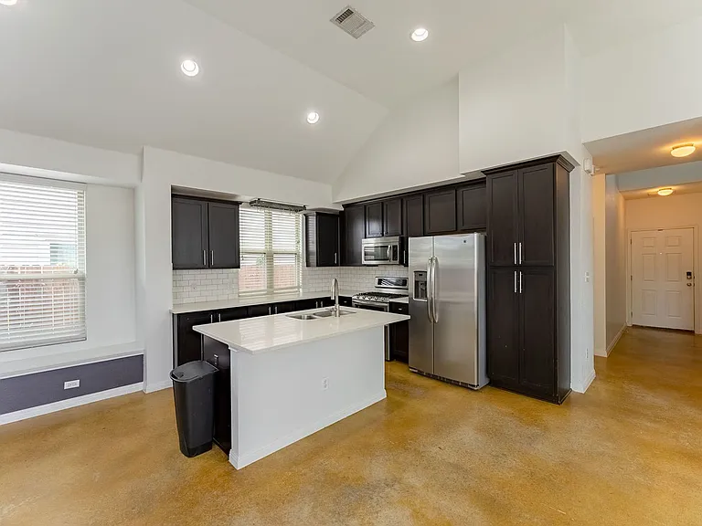 4514 Senda Ln — Photo 6