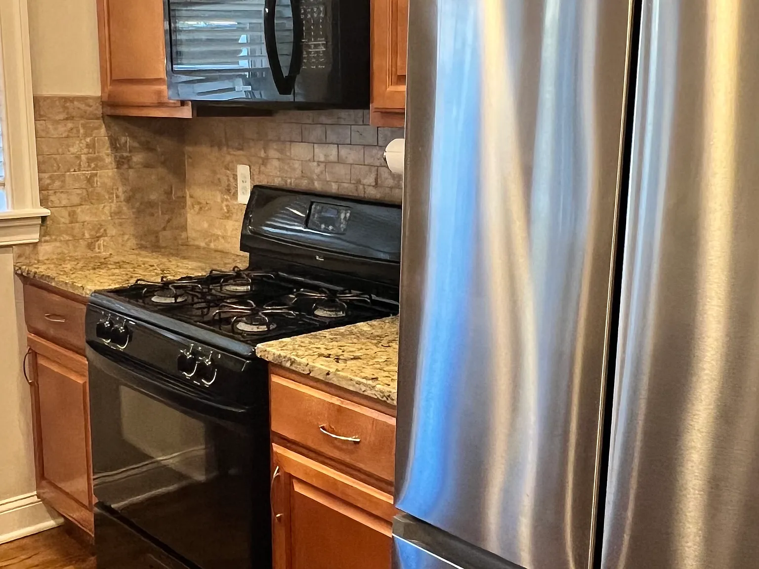1 bed, 500 sqft, $1,999 — Photo 3