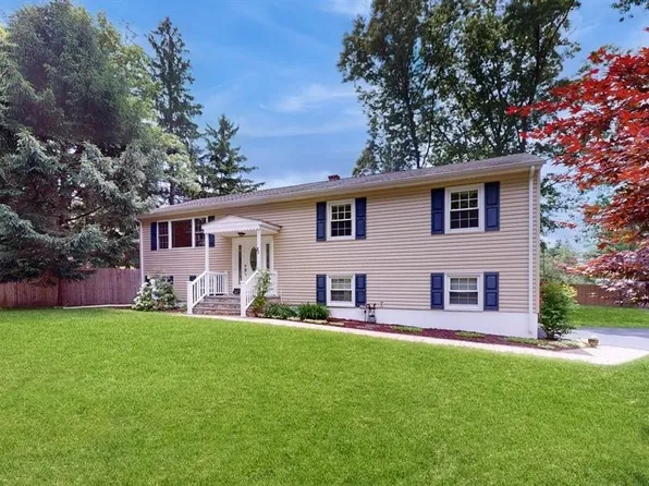 14 Donna Street, New City, NY 10956