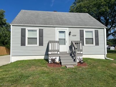 4226 Fargo Ave NE, Louisville, OH, 44641