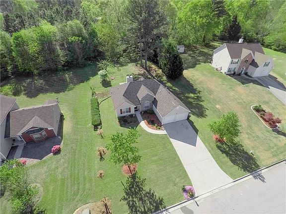 2nd image of 2731 Port Springs Cir