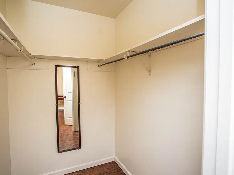 5405 32nd St — Photo 15