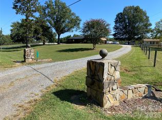 9525 Mull Rd, Vale, NC 28168