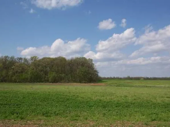 18302 Loretta Dr, Marengo, IL 60152