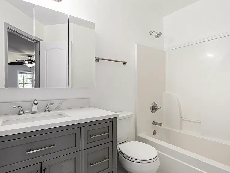 1638 Great Shoals Cir SW — Photo 18