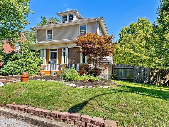 2nd image of 5 Wellington Ct