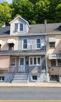 2nd image of 755 S Main St