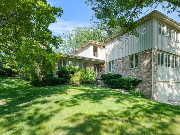 559 Hillside Dr, Highland Park, IL 60035