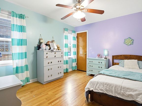 4th image of 5221 N Marmora Ave