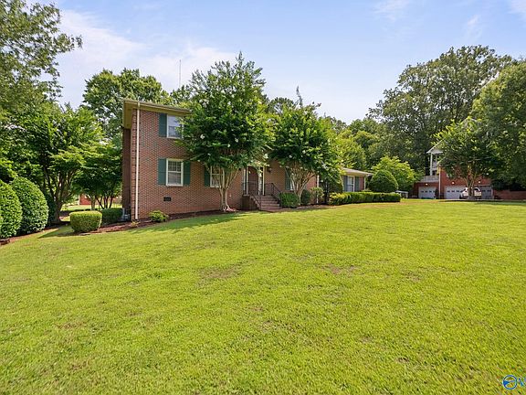 2nd image of 4003 Toney Ct SE