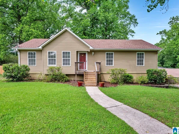 3028 Briscoe Cir, Fultondale, AL 35068