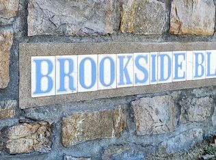 115 E 49th St, Kansas City, MO 64112