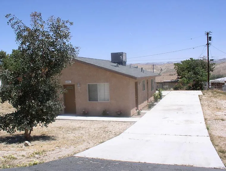 2 bed, 980 sqft, $1,650 — Photo 1