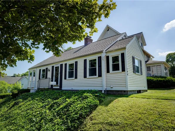 290 Hillside Ave, Rochester, NY 14610