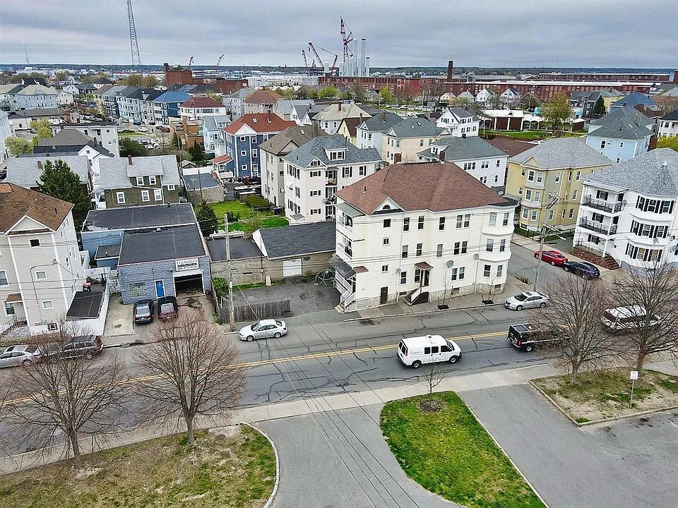 Building Photo 3