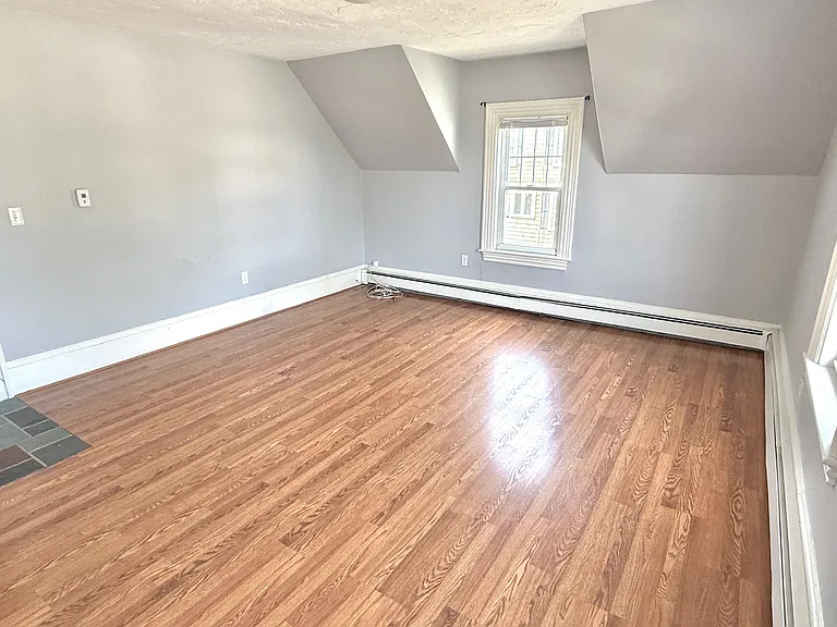 17 Lothrop St #2 — Photo 11