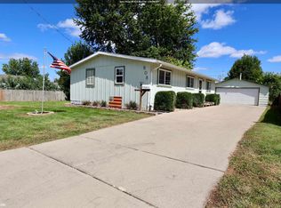 908 S 11th Ave, Marshalltown, IA 50158
