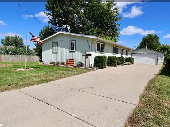 908 S 11th Ave, Marshalltown, IA 50158