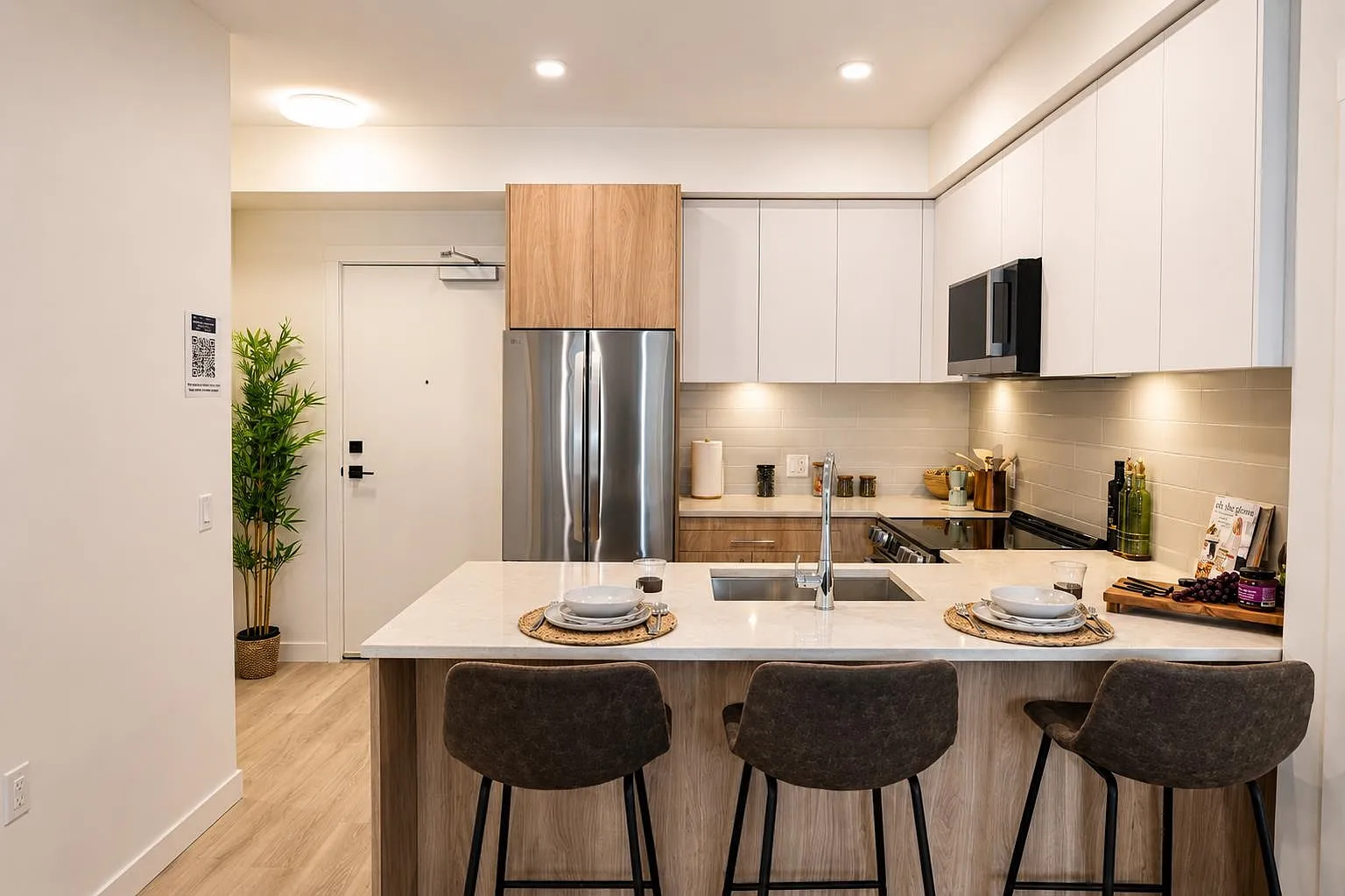 2 bed, 785 sqft, $2,795 — Photo 4