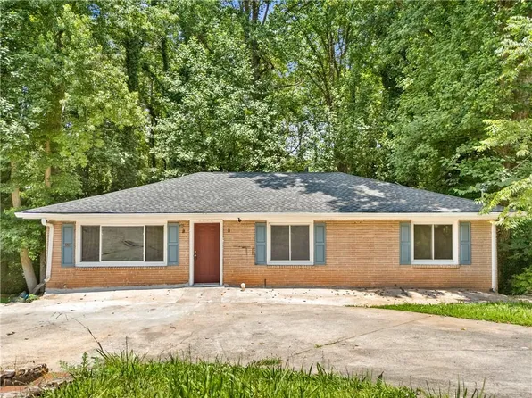 4049 Green Oak Dr, Atlanta, GA 30340