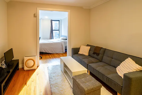 Rented by Metropolitan Equities | media 1